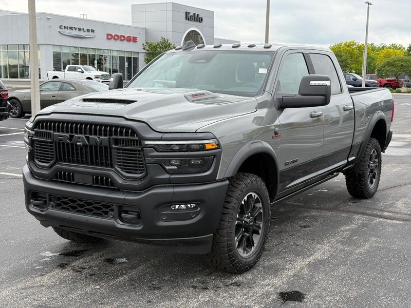 Ram 2500 Vehicle Full-screen Gallery Image 9