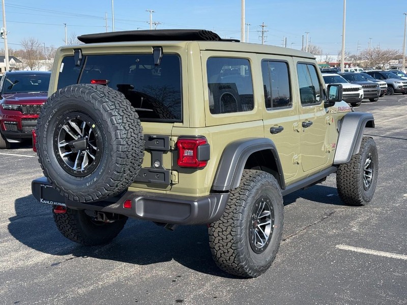 Jeep Wrangler Vehicle Full-screen Gallery Image 3