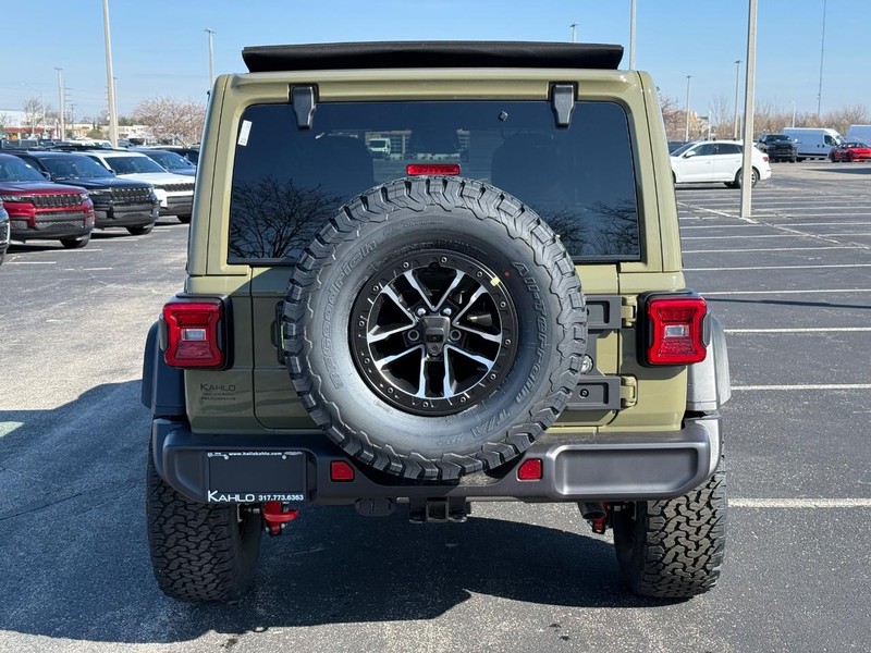 Jeep Wrangler Vehicle Full-screen Gallery Image 4