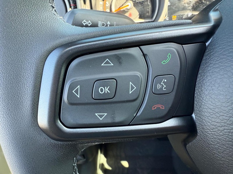 Jeep Wrangler Vehicle Full-screen Gallery Image 20
