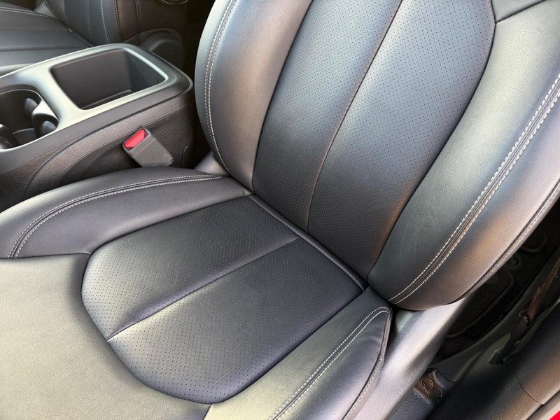 Chrysler Pacifica Vehicle Full-screen Gallery Image 31