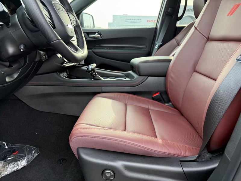 Dodge Durango Vehicle Full-screen Gallery Image 20
