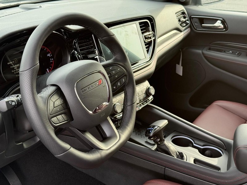 Dodge Durango Vehicle Full-screen Gallery Image 21