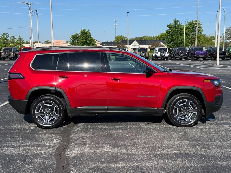 Jeep Cherokee Vehicle Full-screen Gallery Image 2
