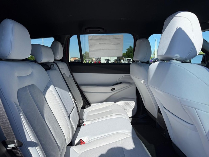 Jeep Cherokee Vehicle Full-screen Gallery Image 10