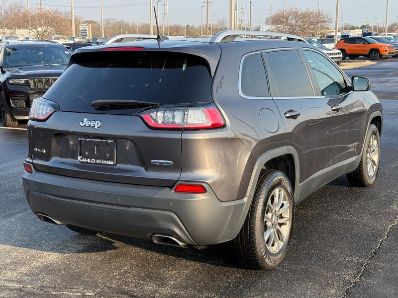 Jeep Cherokee Vehicle Full-screen Gallery Image 3