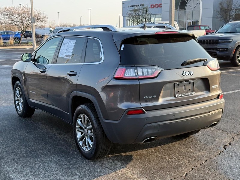 Jeep Cherokee Vehicle Full-screen Gallery Image 5