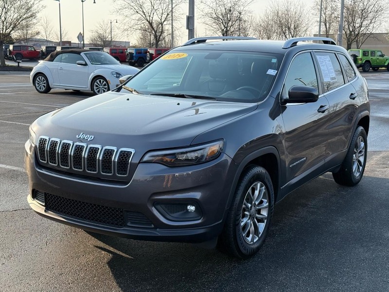 Jeep Cherokee Vehicle Full-screen Gallery Image 8
