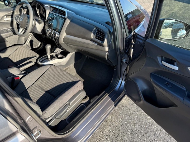 Honda Fit Vehicle Full-screen Gallery Image 15