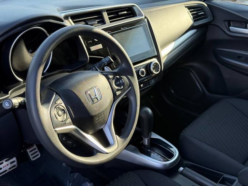 Honda Fit Vehicle Full-screen Gallery Image 19