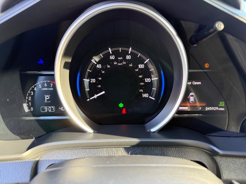 Honda Fit Vehicle Full-screen Gallery Image 29