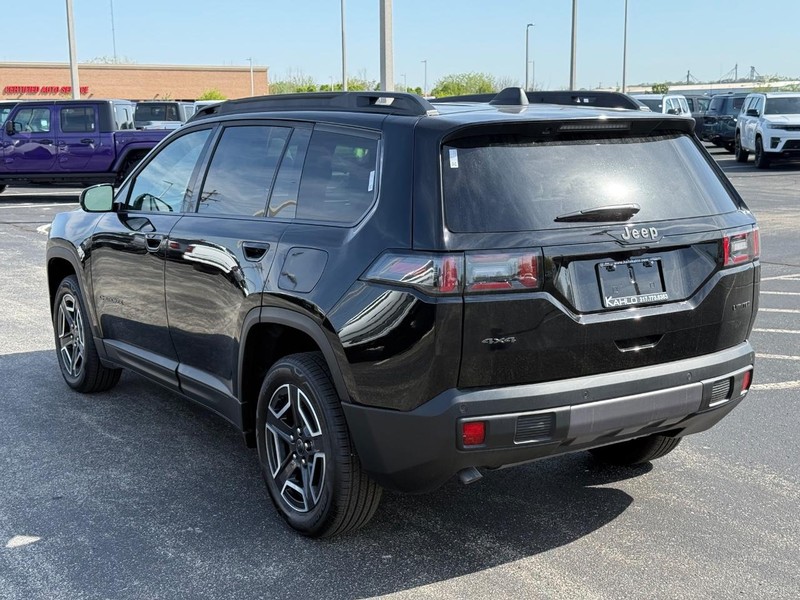 Jeep Cherokee Vehicle Full-screen Gallery Image 5