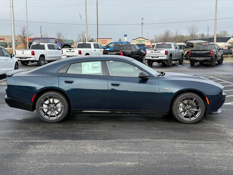 Dodge Charger Vehicle Full-screen Gallery Image 2