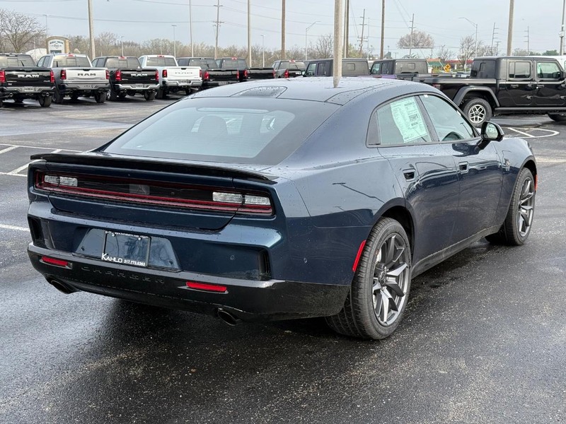 Dodge Charger Vehicle Full-screen Gallery Image 3