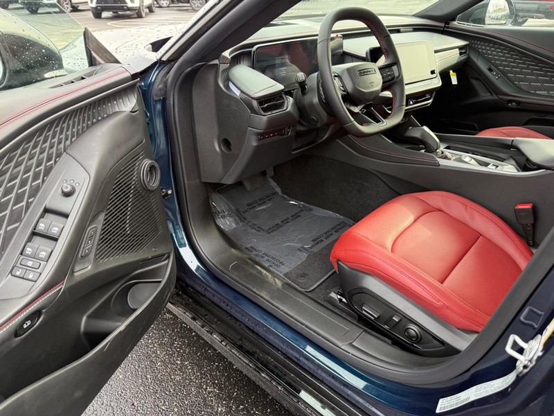 Dodge Charger Vehicle Full-screen Gallery Image 18