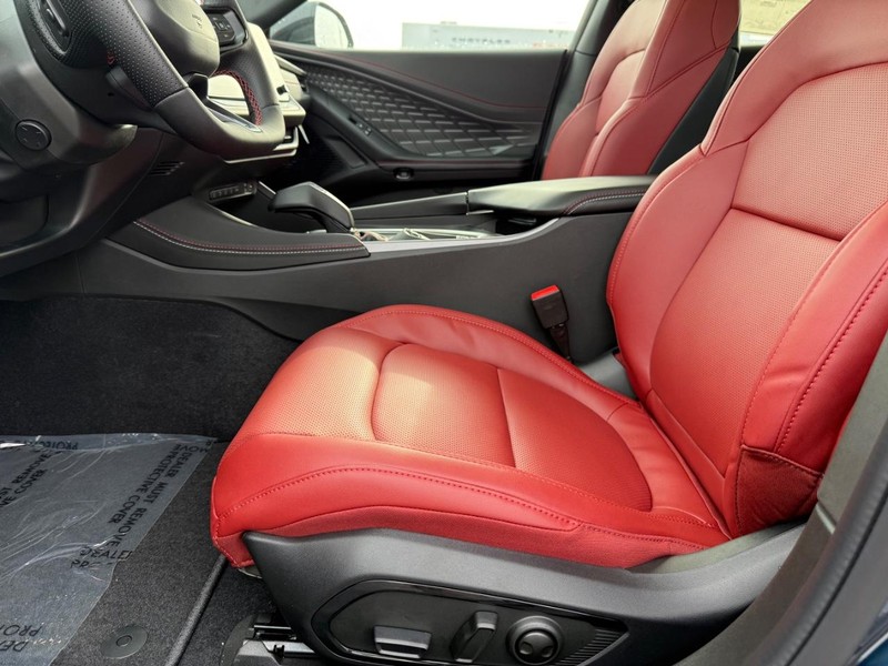 Dodge Charger Vehicle Full-screen Gallery Image 19