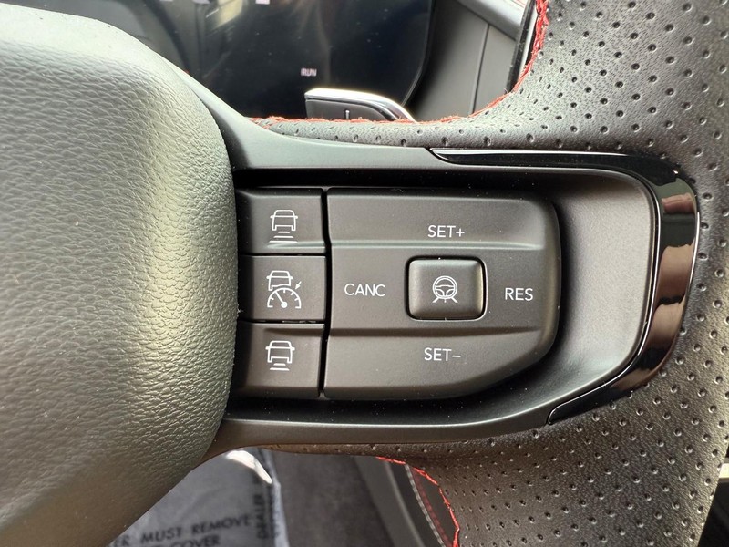 Dodge Charger Vehicle Full-screen Gallery Image 22