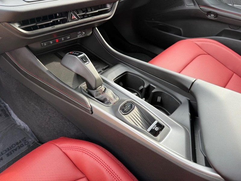 Dodge Charger Vehicle Full-screen Gallery Image 26