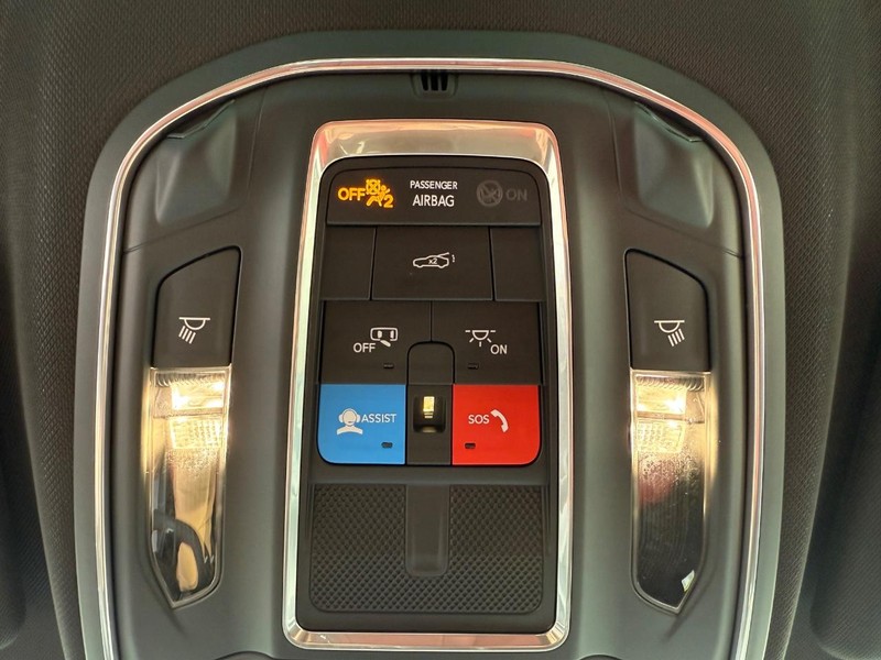 Dodge Charger Vehicle Full-screen Gallery Image 28