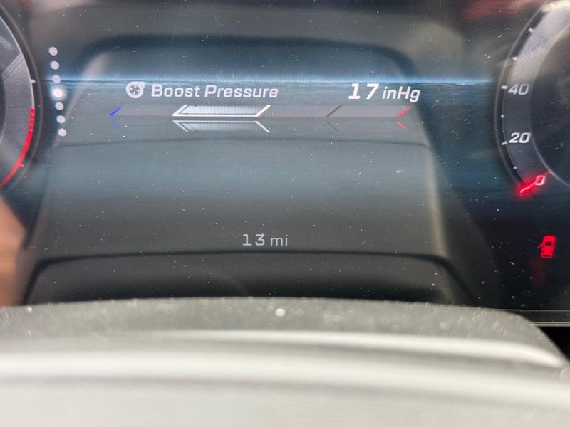 Dodge Charger Vehicle Full-screen Gallery Image 30