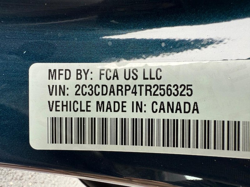 Dodge Charger Vehicle Full-screen Gallery Image 32