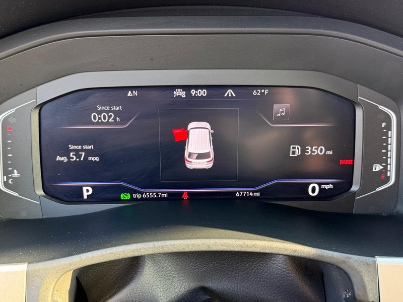 Volkswagen Atlas Cross Sport Vehicle Full-screen Gallery Image 29