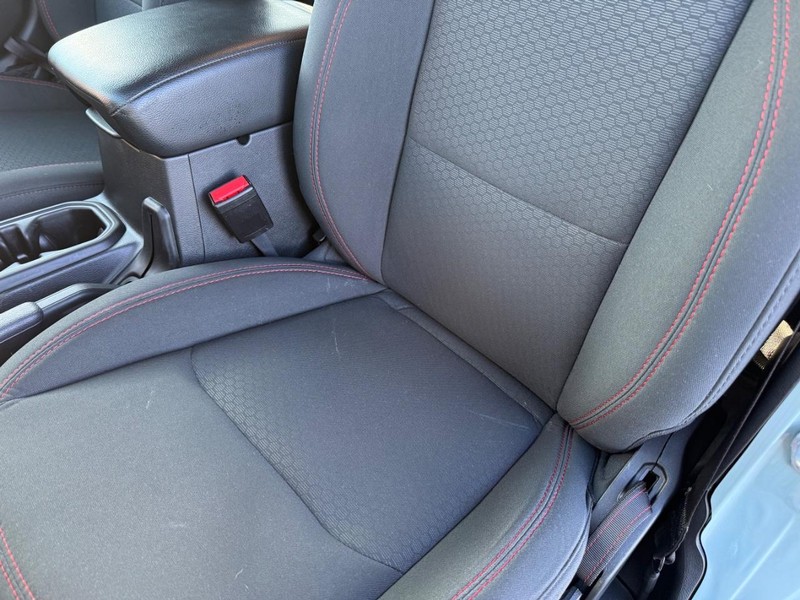 Jeep Wrangler Vehicle Full-screen Gallery Image 29