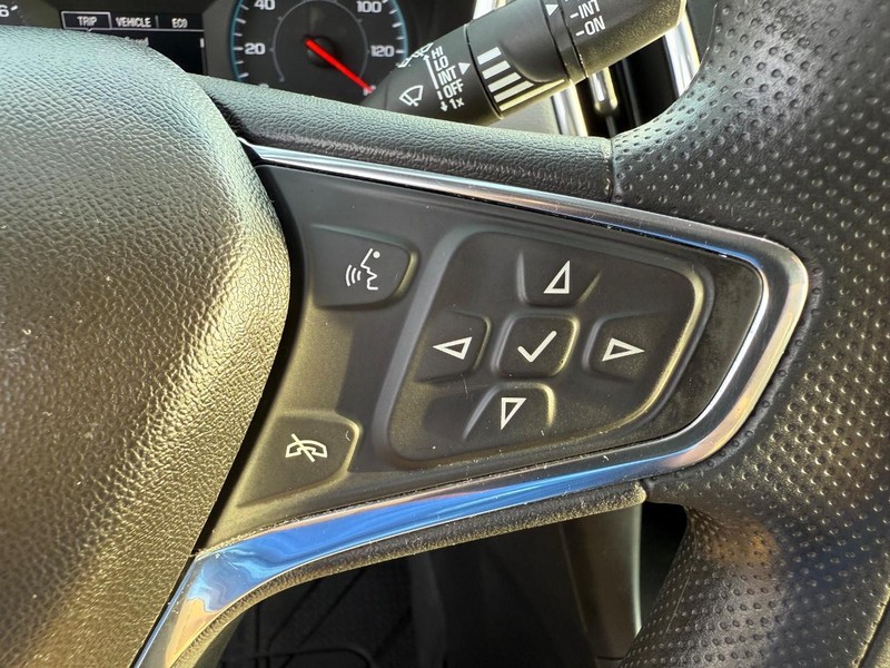 Chevrolet Equinox Vehicle Full-screen Gallery Image 20