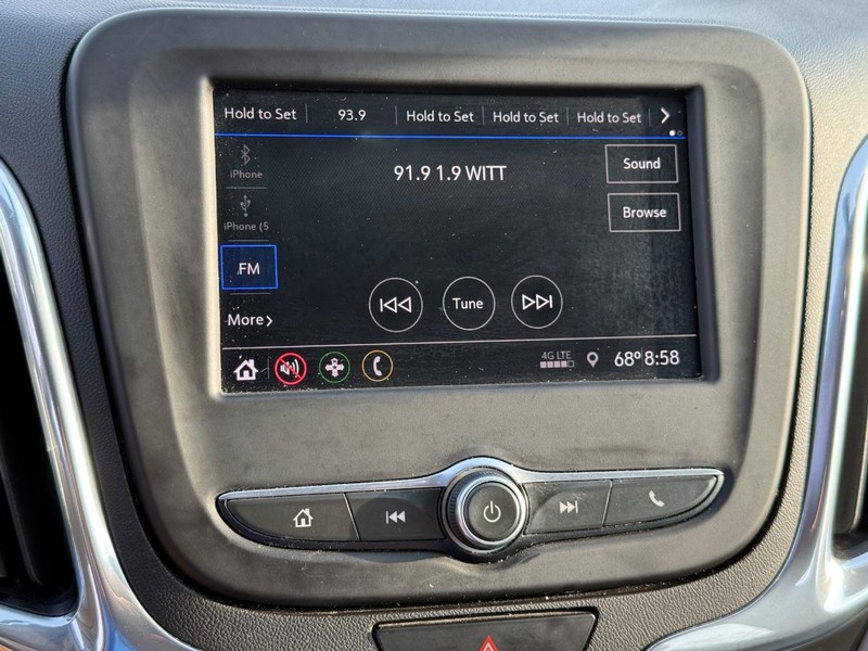 Chevrolet Equinox Vehicle Full-screen Gallery Image 22