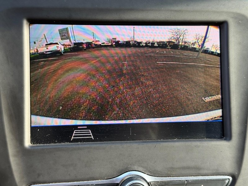 Chevrolet Equinox Vehicle Full-screen Gallery Image 23