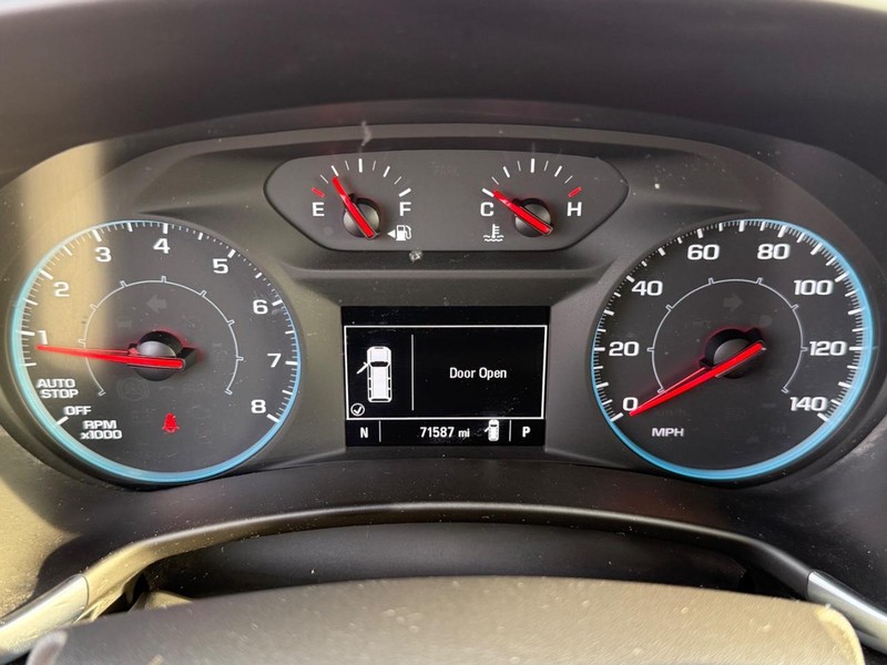 Chevrolet Equinox Vehicle Full-screen Gallery Image 27