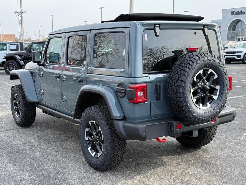 Jeep Wrangler Vehicle Full-screen Gallery Image 5