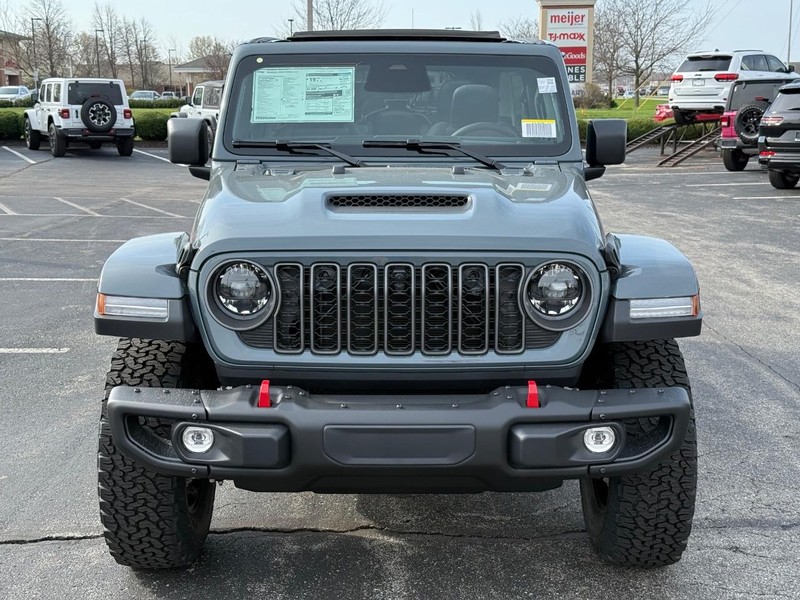 Jeep Wrangler Vehicle Full-screen Gallery Image 9