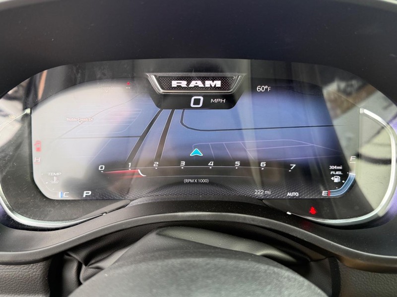 Ram 1500 Vehicle Full-screen Gallery Image 26