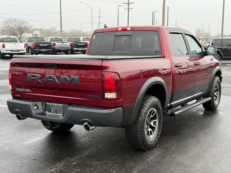 Ram 1500 Vehicle Full-screen Gallery Image 3