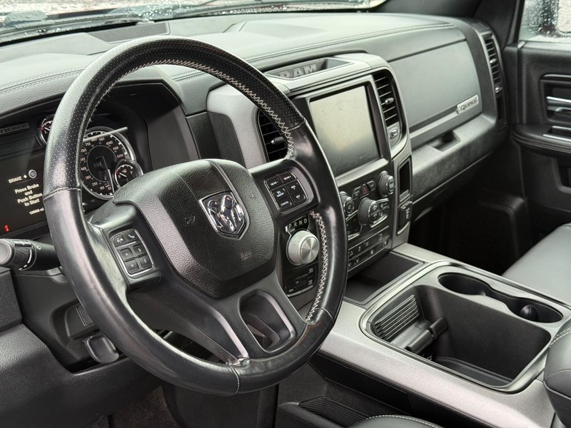 Ram 1500 Vehicle Full-screen Gallery Image 19