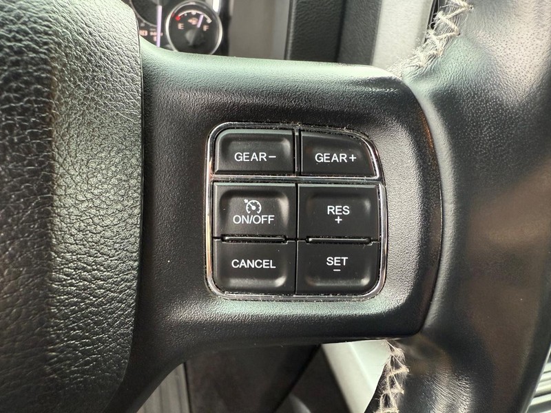 Ram 1500 Vehicle Full-screen Gallery Image 21