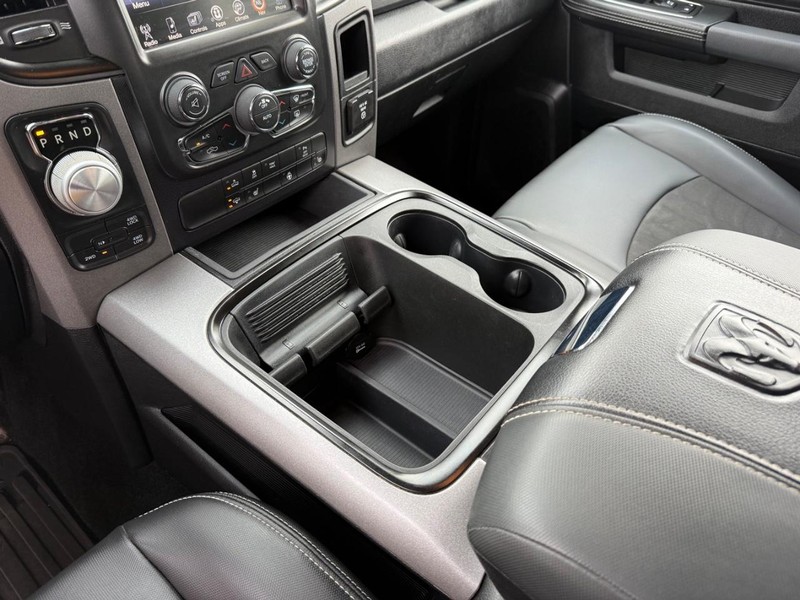 Ram 1500 Vehicle Full-screen Gallery Image 27