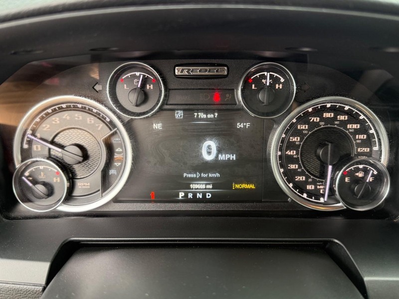 Ram 1500 Vehicle Full-screen Gallery Image 29