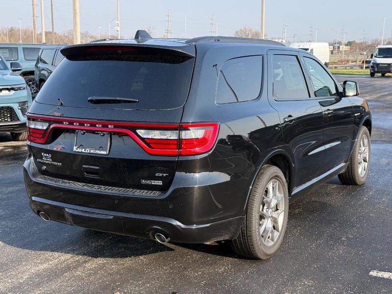 Dodge Durango Vehicle Full-screen Gallery Image 3