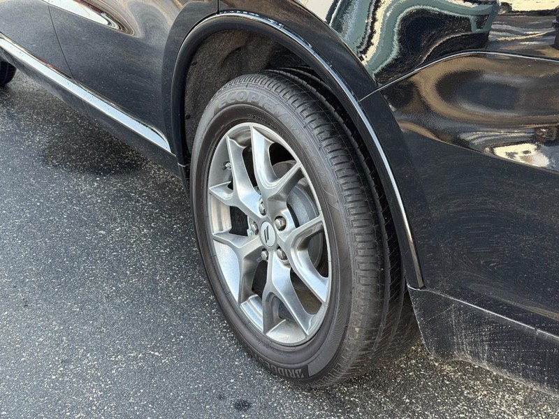 Dodge Durango Vehicle Full-screen Gallery Image 6