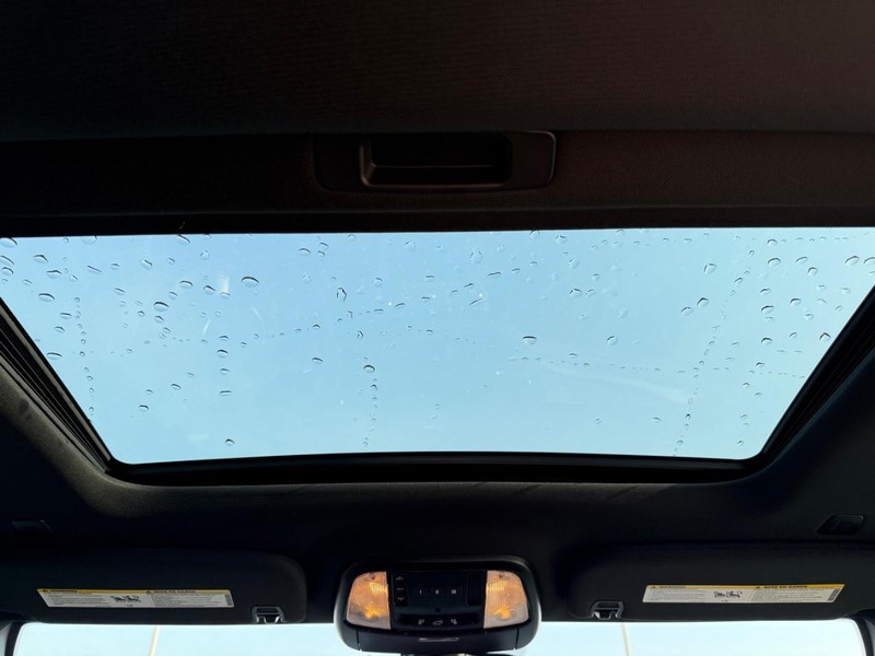 Dodge Durango Vehicle Full-screen Gallery Image 14