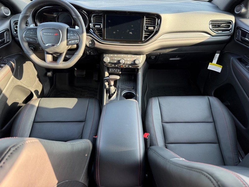 Dodge Durango Vehicle Full-screen Gallery Image 15