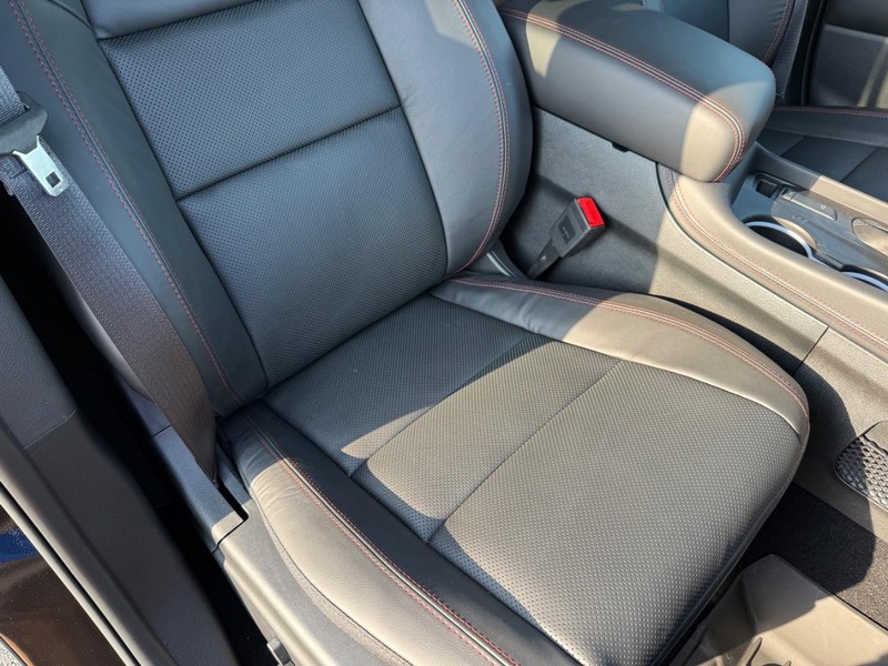 Dodge Durango Vehicle Full-screen Gallery Image 18