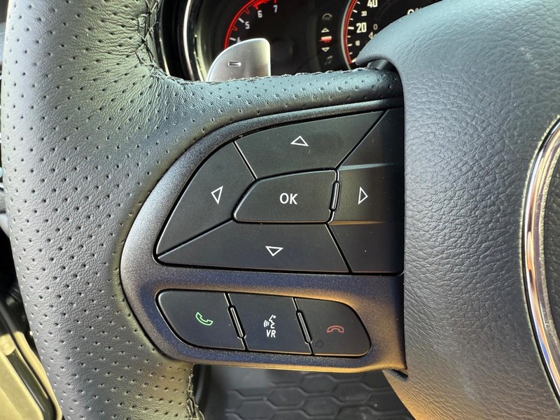 Dodge Durango Vehicle Full-screen Gallery Image 22