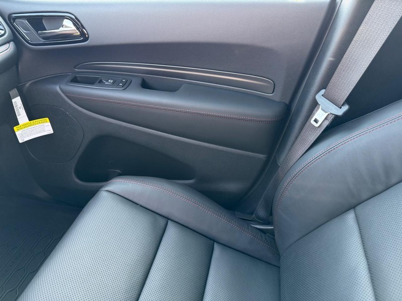 Dodge Durango Vehicle Full-screen Gallery Image 30