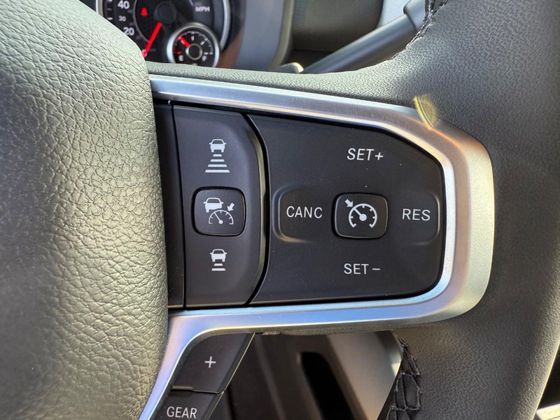 Ram 2500 Vehicle Full-screen Gallery Image 20
