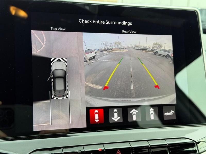 Jeep Compass Vehicle Full-screen Gallery Image 26