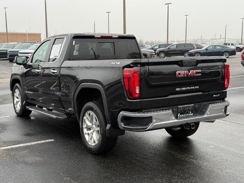 GMC Sierra 1500 Vehicle Full-screen Gallery Image 5