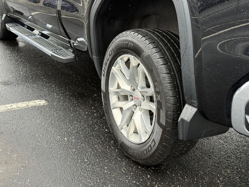 GMC Sierra 1500 Vehicle Full-screen Gallery Image 6